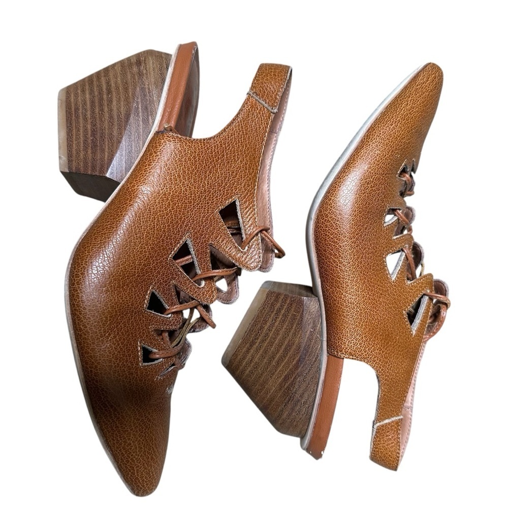 Jeffery Campbell tan leather lace up heels sandals 7.5